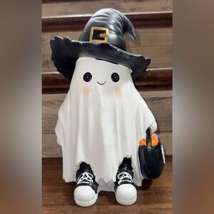 Super Cute 🥰 Ghost 👻 Boy With a Wizard 🧙‍♀️ Hat & Carrying Halloween 🎃 Decor
